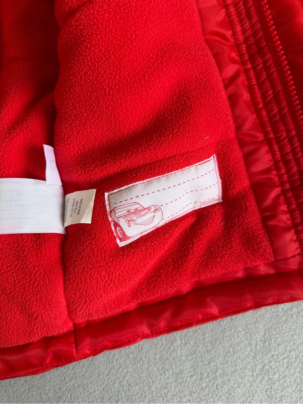 Disney Cars Lightning McQueen Red Hooded Jacket Size 4 Lined Polyester Snap